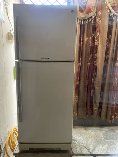 Pel fridge full size Good condition