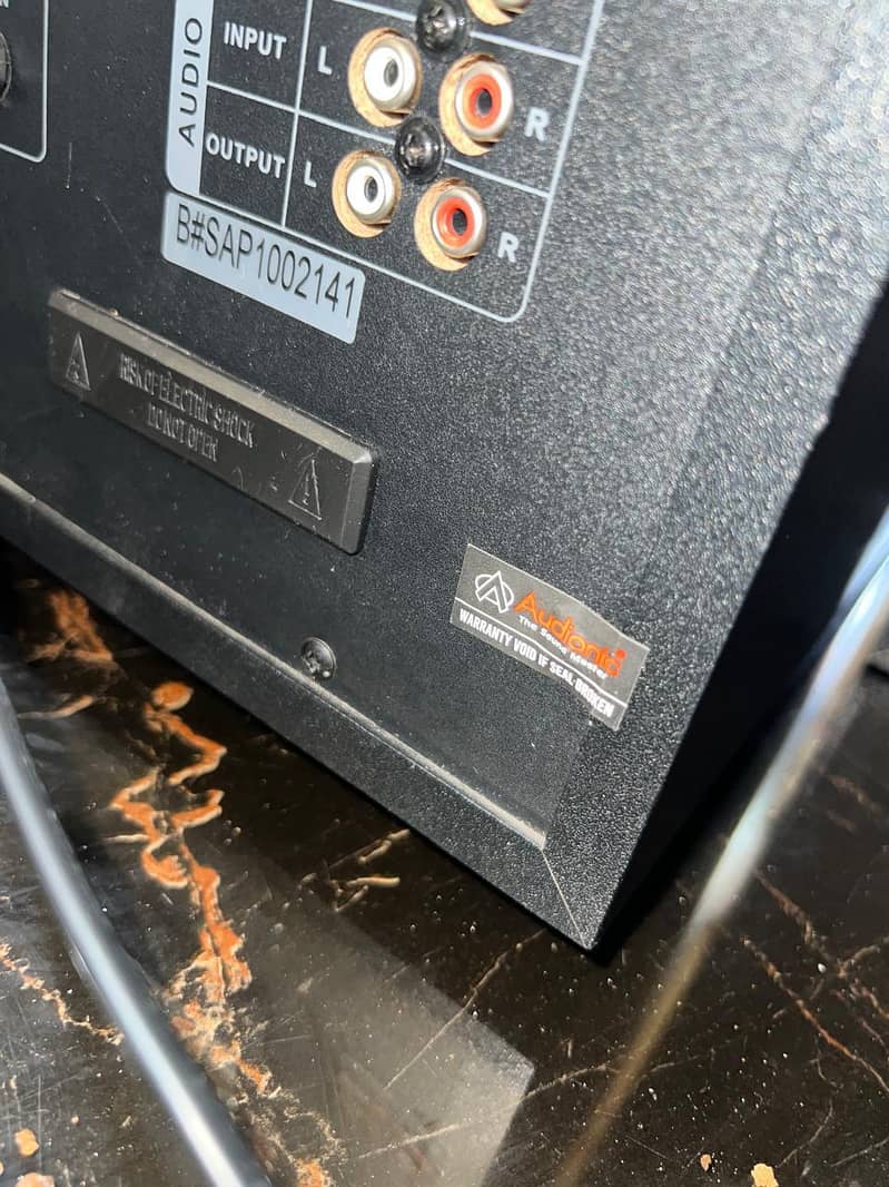 Audionic r-35 1