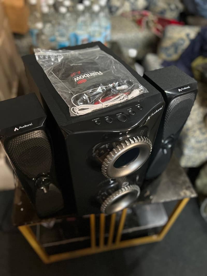 Audionic r-35 2