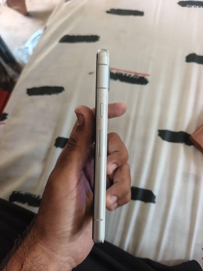 Google Pixel 7a 1