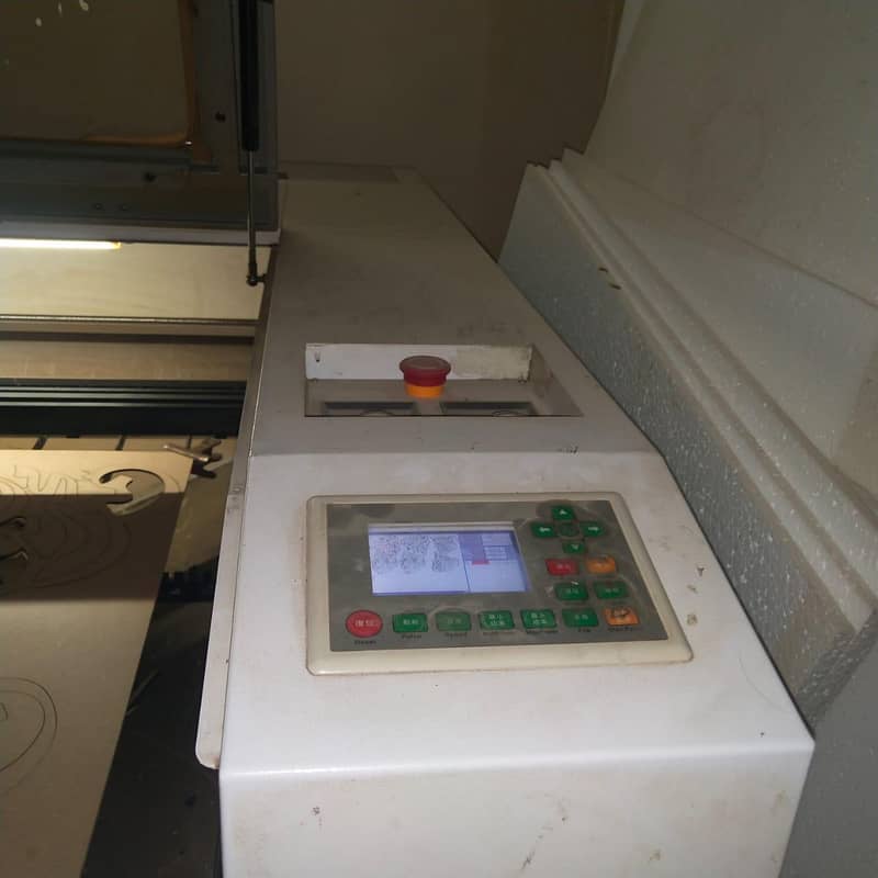 Laser Cutting Machine 9