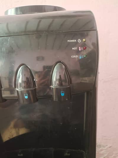 water Despenser for sale. .