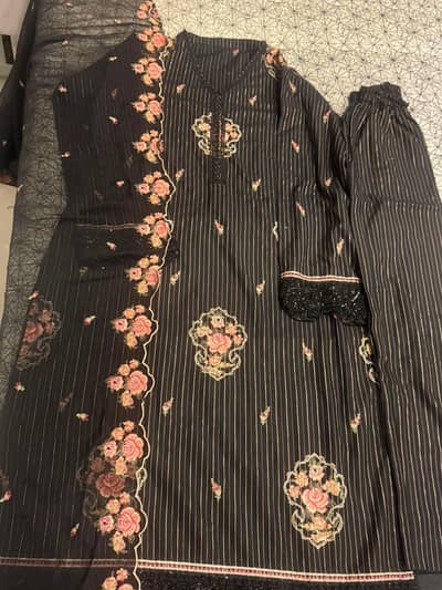 Lown Dress