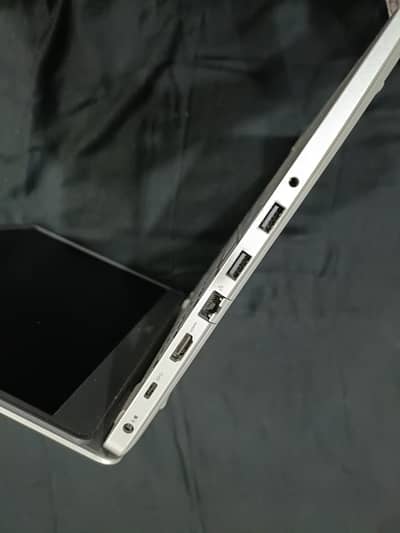 Dell inspiron i7 10 Gen 4GB Card
