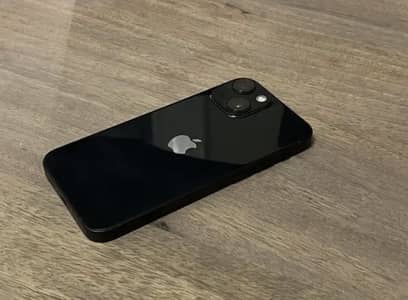 Apple iPhone 13
