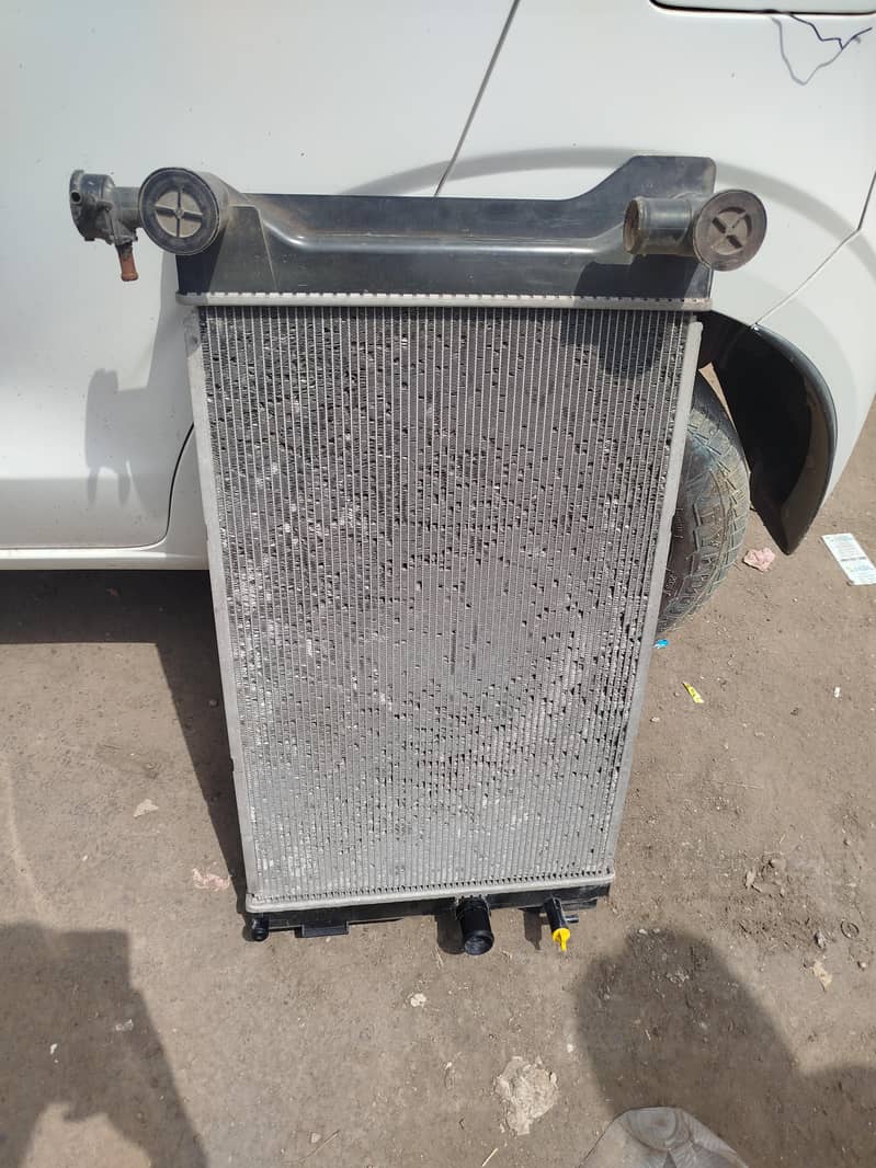 Axio 2008 radiator 0