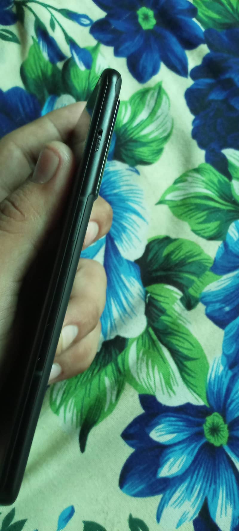 One Plus 10 Pro 4
