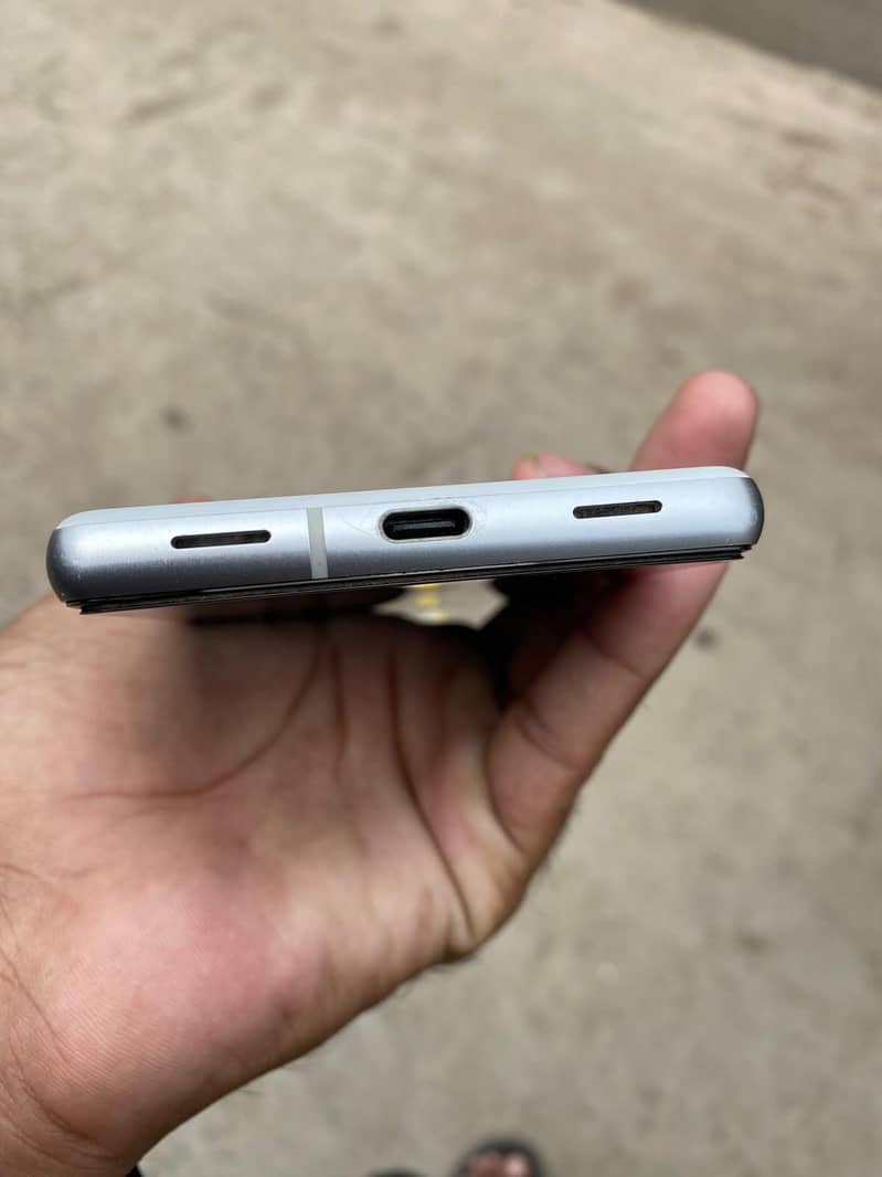 Google Pixel 7a 1