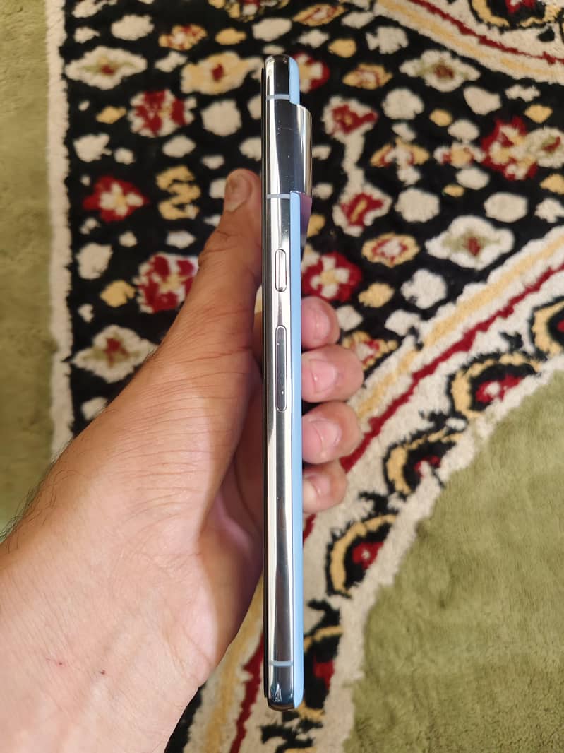 Google Pixel 8 Pro 3