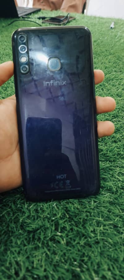 Infinix Hot 8