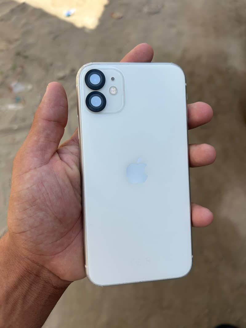 Apple iPhone 11 0