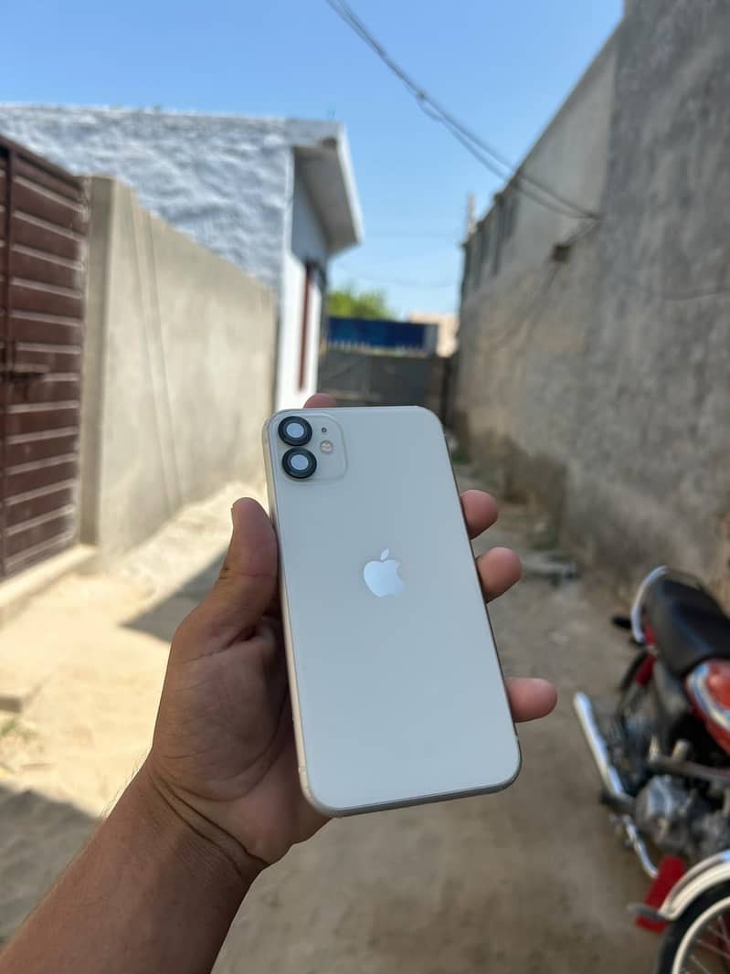 Apple iPhone 11 2