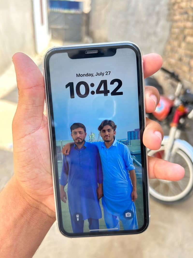 Apple iPhone 11 5