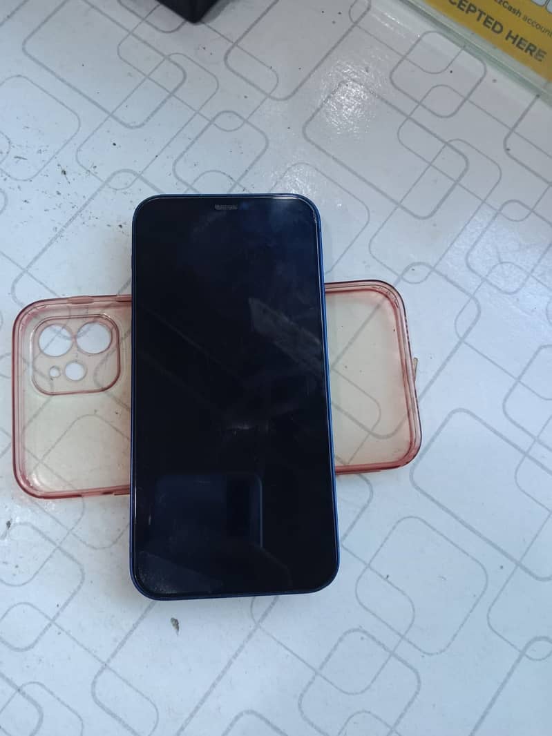 Apple iPhone 12 1