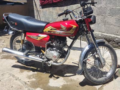 lush condition Honda 125 2005 model
