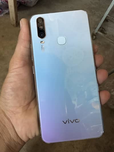 Vivo y17 8 256 gp