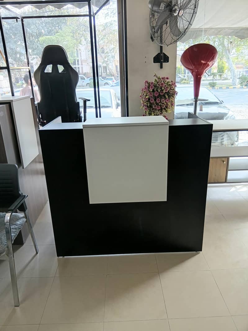 Reception Table 11
