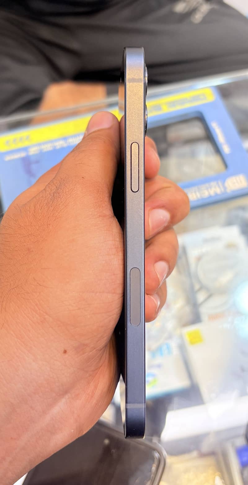Apple iPhone 12 2