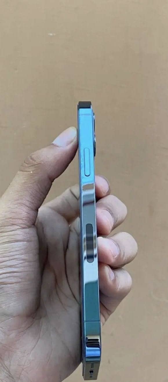 Apple iPhone 12 Pro 1