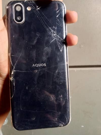 Sharp Aquos R2