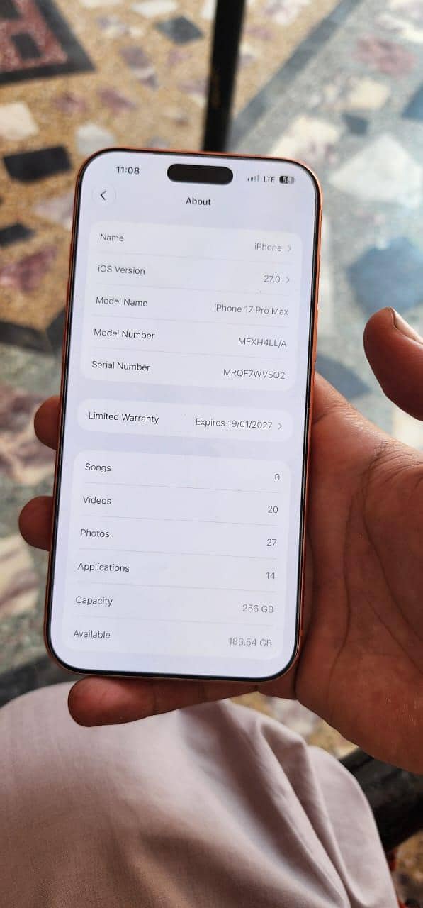 Apple iPhone 17 Pro Max 2