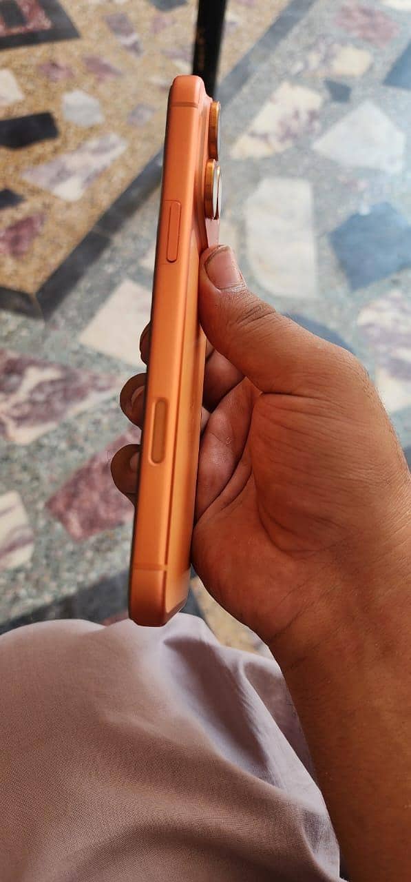 Apple iPhone 17 Pro Max 3