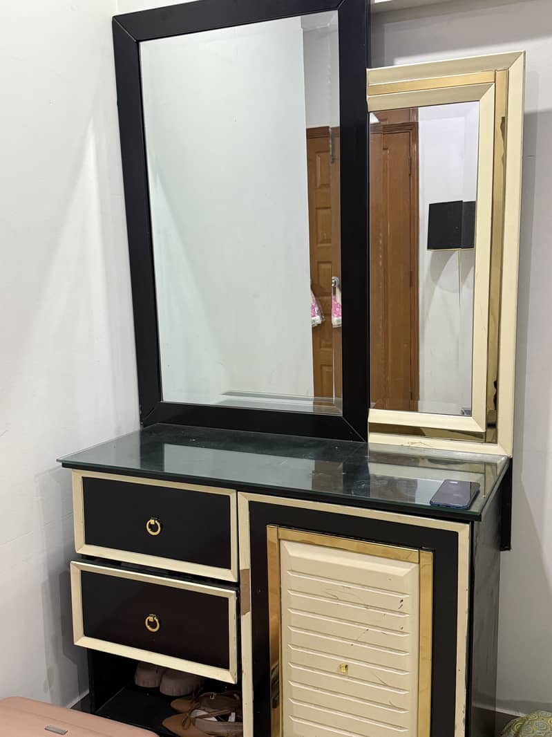 Dressing Table 1