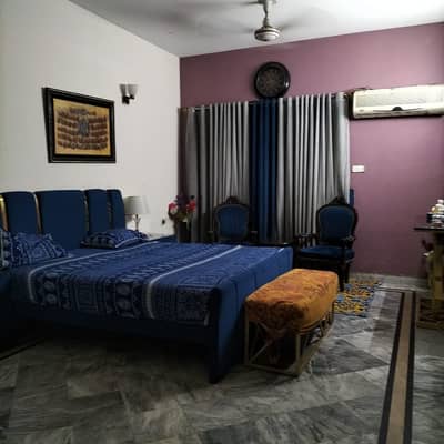 1 Kanal Full Basement Corner House With Separate Gate