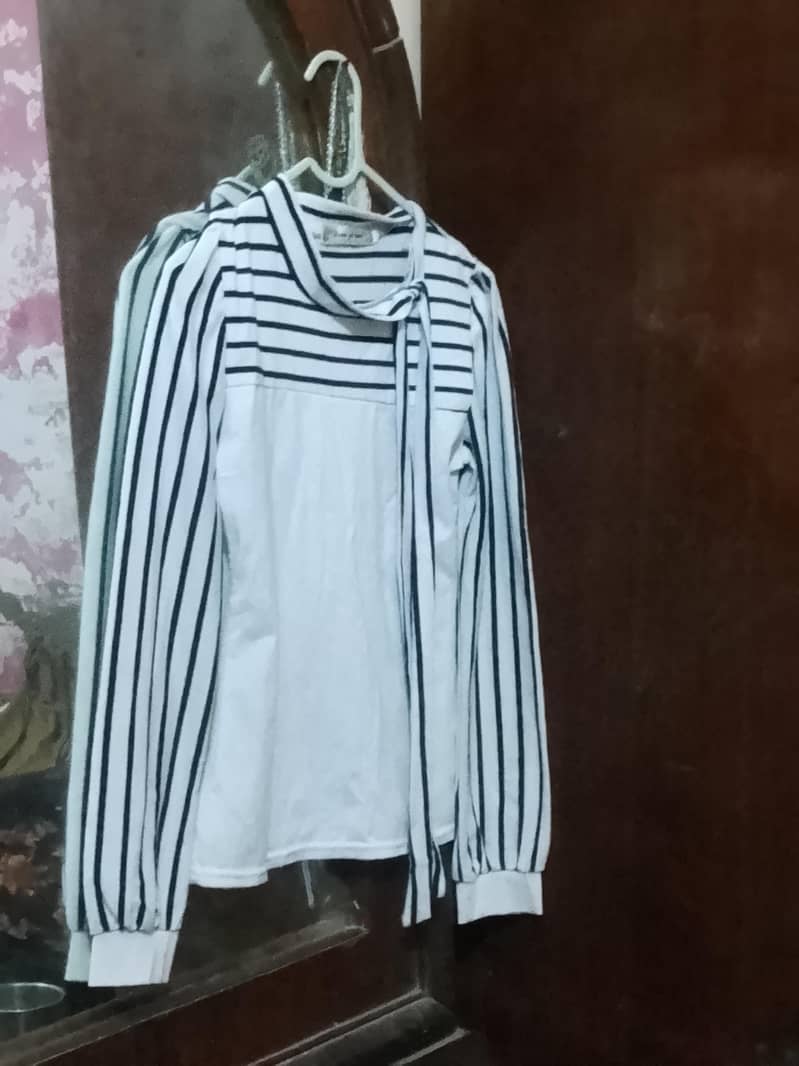 stylish top 0