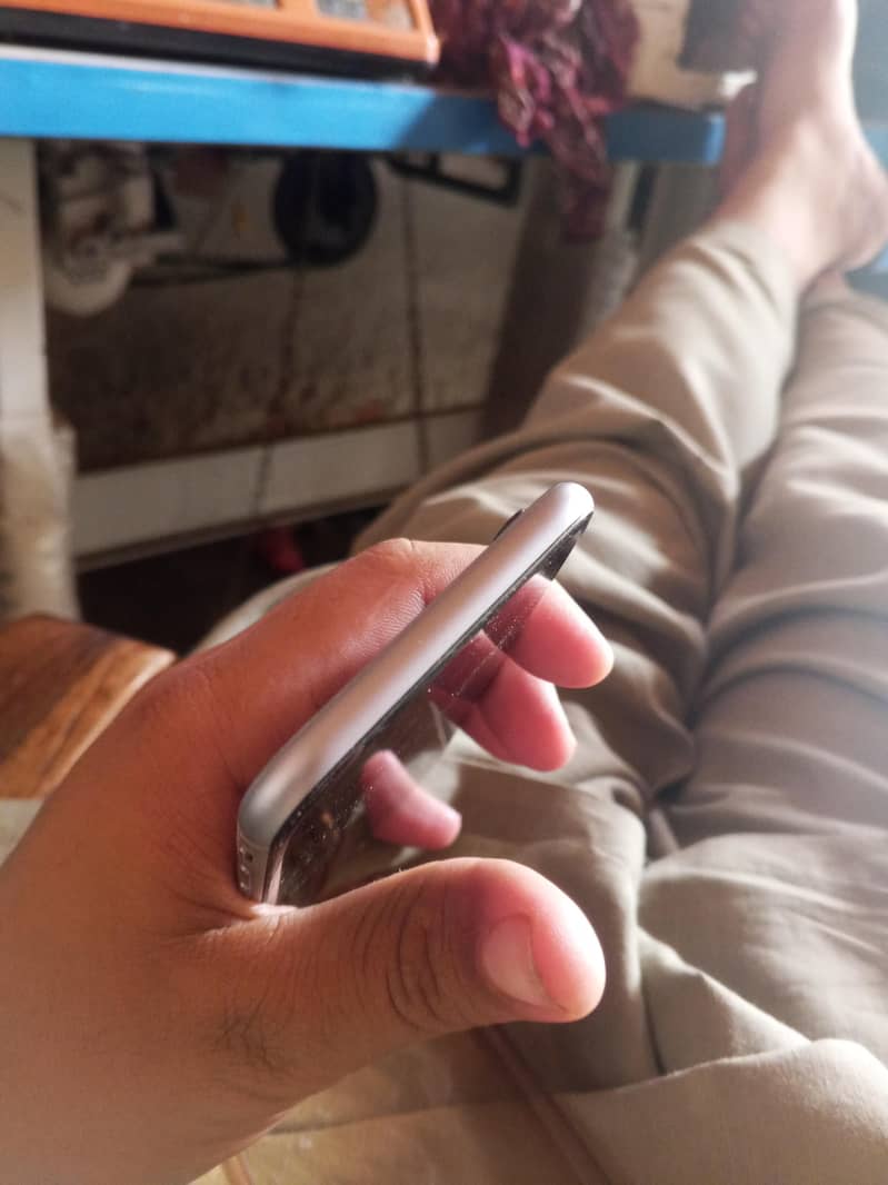 Apple iPhone 6S 2