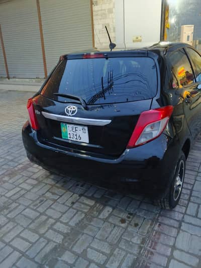 Toyota Vitz 2011