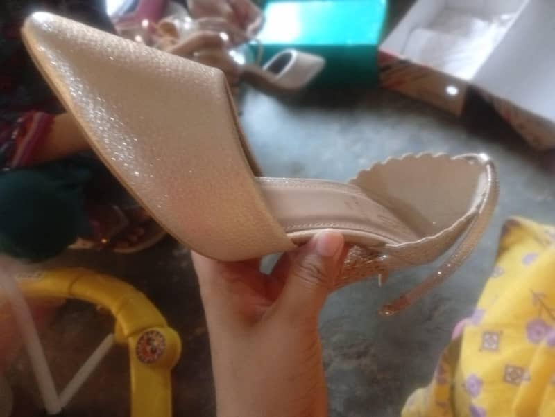 new in condition 5