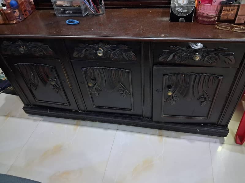 Dressing table 3