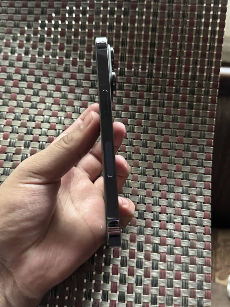 Apple iPhone 14 Pro 3