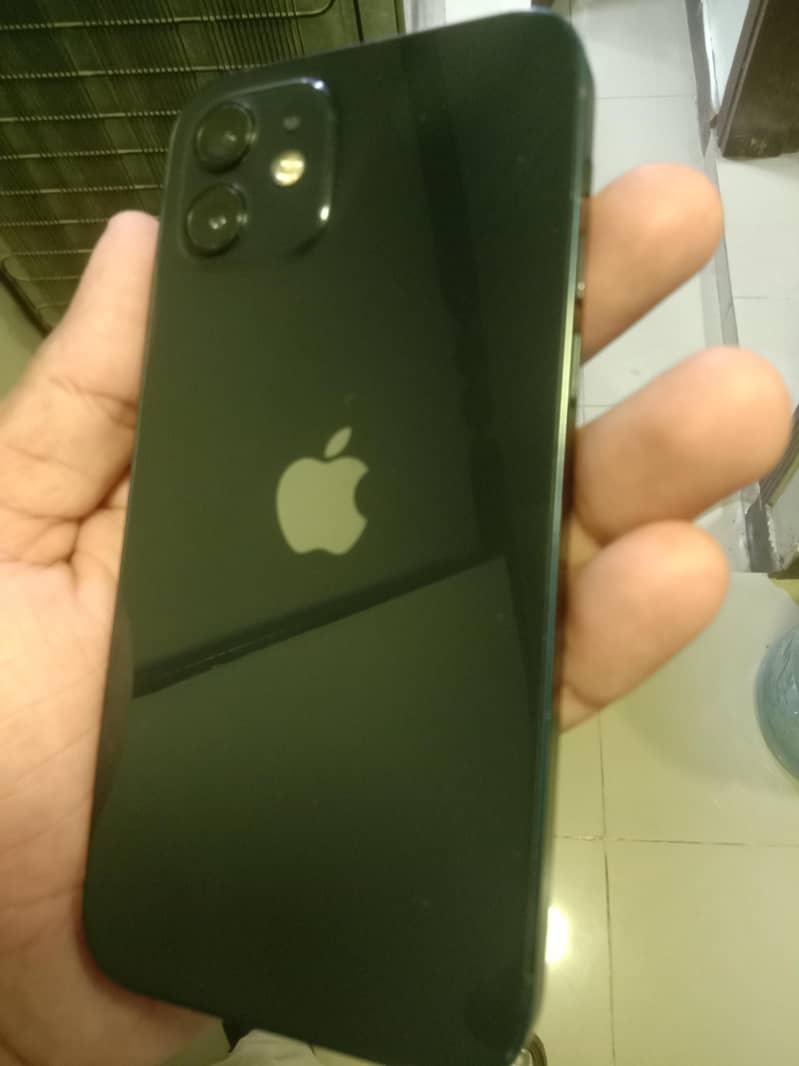 Apple iPhone 12 1