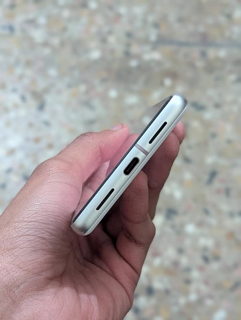 Google pixel 7 4