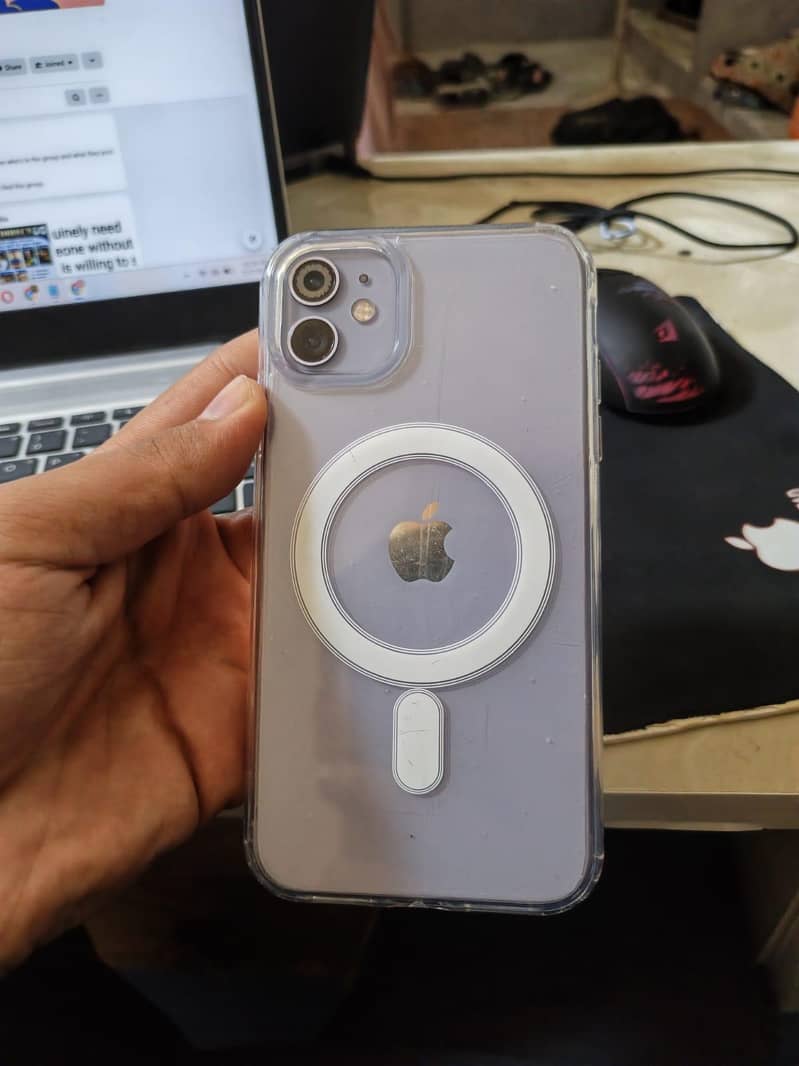 iPhone 11 7
