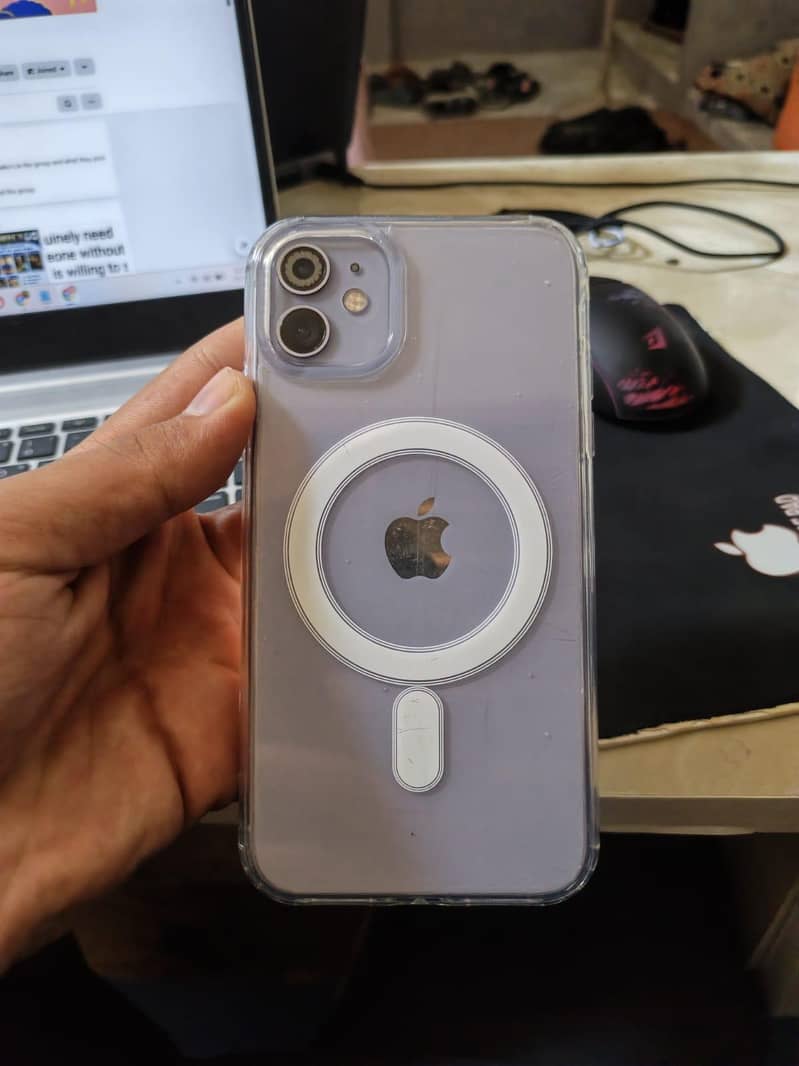 iPhone 11 8