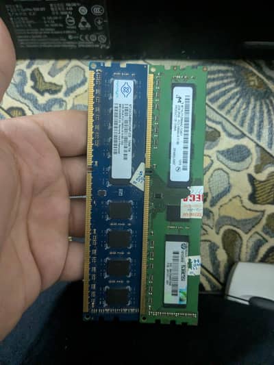 DDR 3 2GB rams