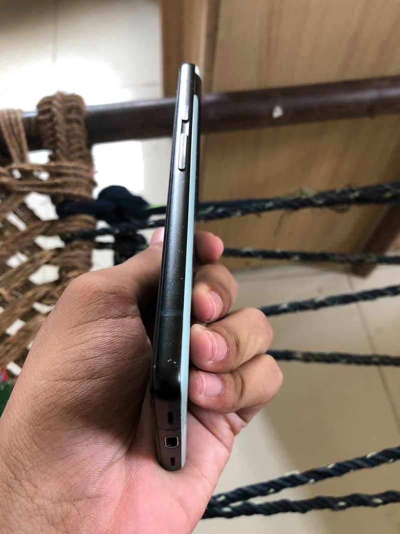 Google Pixel 6a 1