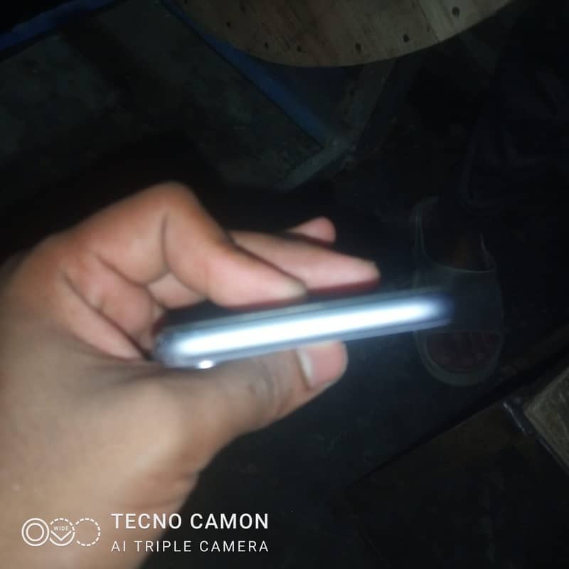 iPhone 11 3