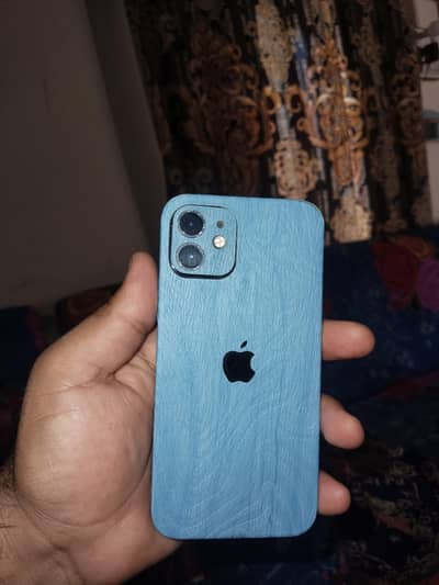 Apple iPhone 12