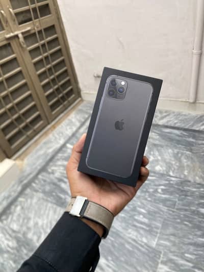 I phone 11 pro Pta Approved