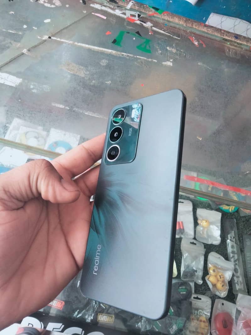 Realme C71 3