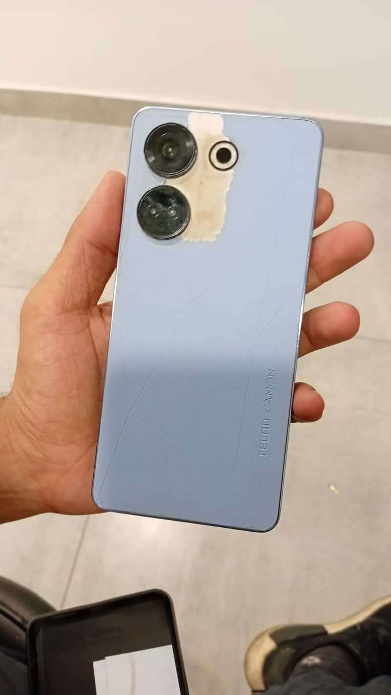 Tecno CAMON 20 2