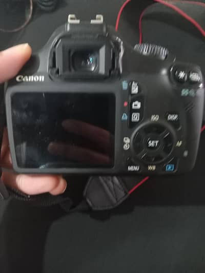 Canon eos 1100d barely used like new
