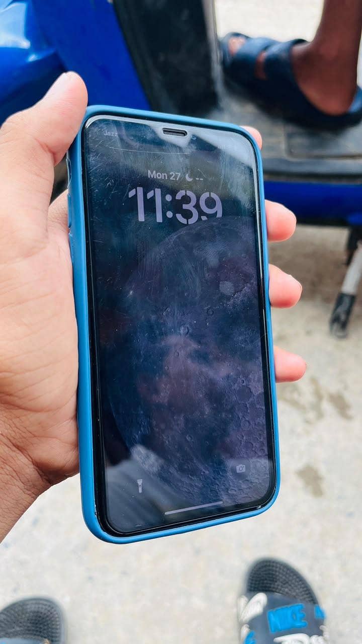 Apple iPhone X 2