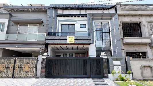 Fair-Priced Prime Location 10 Marla House Available In LDA Avenue - Block J