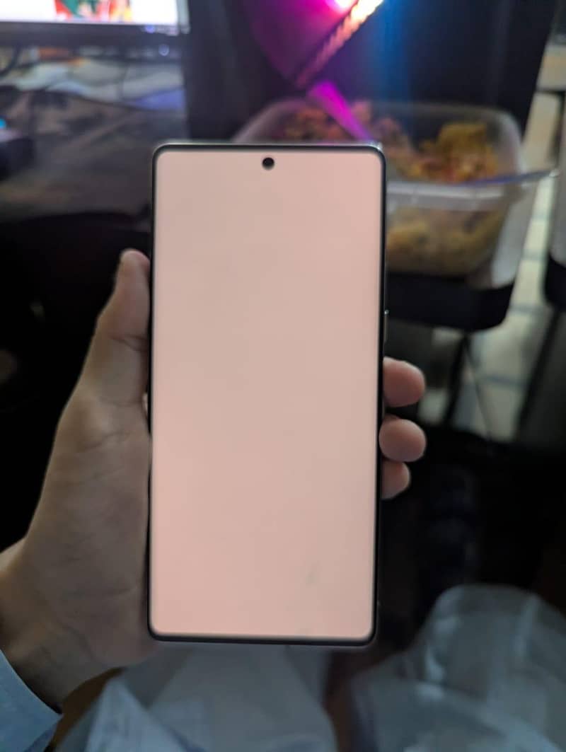Google Pixel 7 Pro 14
