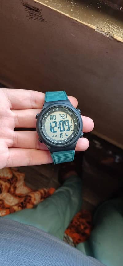men watch
